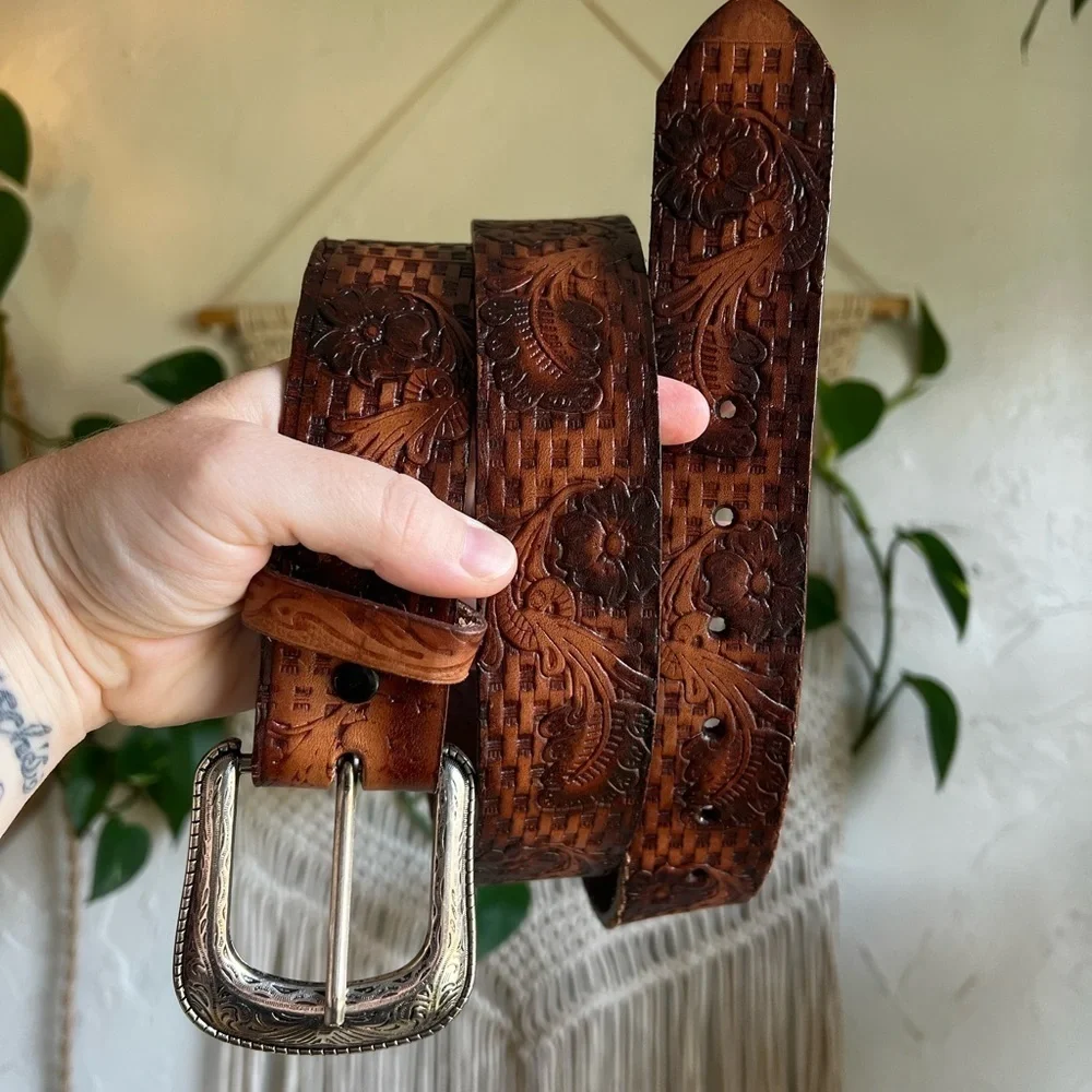 Vintage Tooled Leather Western Belt with Silver Buckle Floral Size L / 42–44